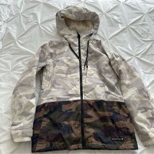 Women’s 686 Winter Jacket (snowboard/ski)